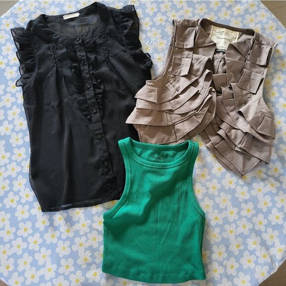 Cartonnier, Hulle, Wild Flora Tops - Size S Women's Sleeveless Tops Bundle